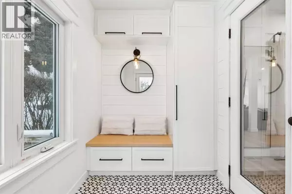 Calgary, AB T2G0Z8,1420 11 Avenue SE