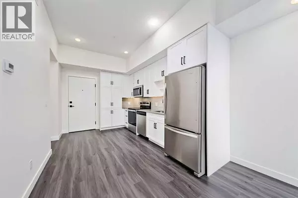 Calgary, AB T3B6L4,619, 4138 University Avenue NW