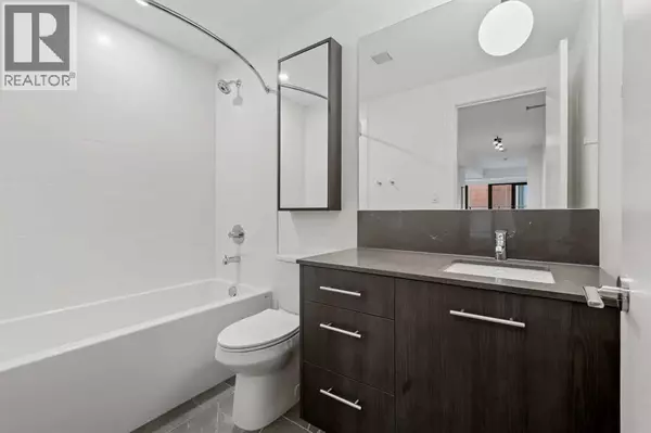 Calgary, AB T2P1R8,207, 730 2 Avenue SW