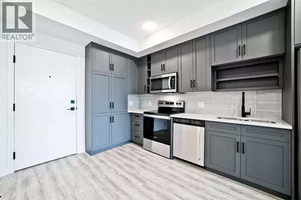 Calgary, AB T3B6L4,625, 4138 University Avenue NW