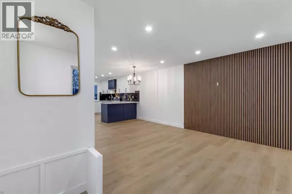 Calgary, AB T3J1V9,16 Faldale Close NE