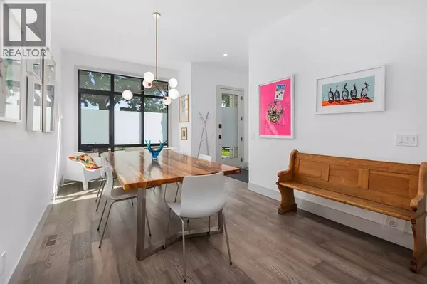 Calgary, AB T3E1K3,2126B 52 Avenue SW