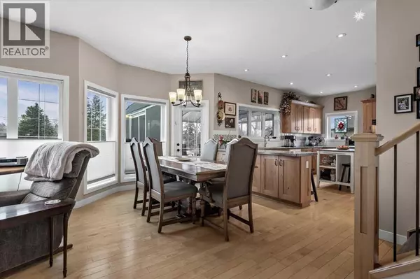 Calgary, AB T3B2K6,4504 70 Street NW