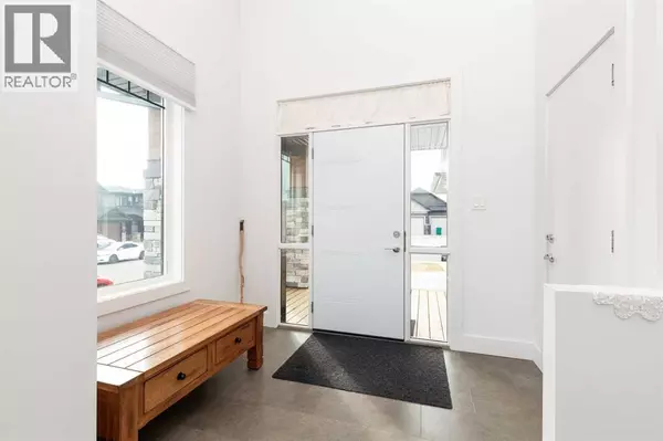 Lethbridge, AB T1K7A4,303 Canyon Estates Place W