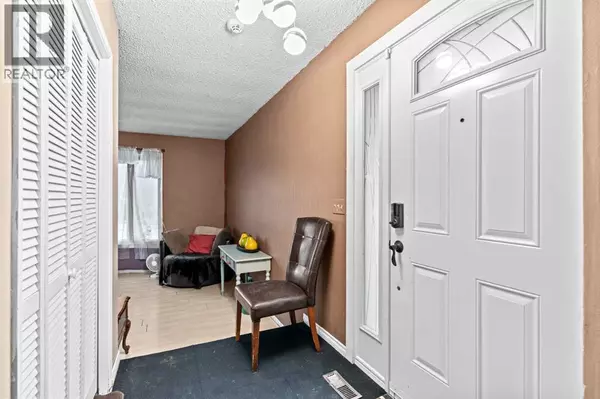 Calgary, AB T1Y4L9,428 Templeton Road NE