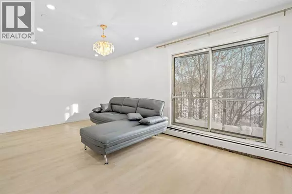 Calgary, AB T2K1A2,201, 4328 4 Street NW