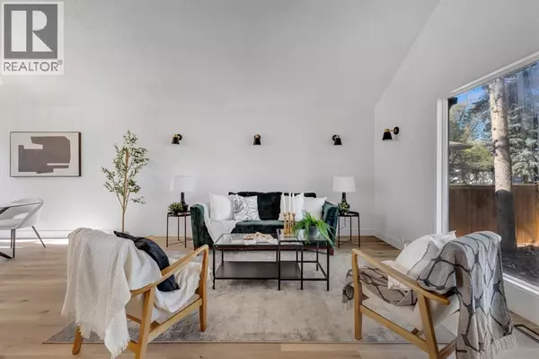 Calgary, AB T2W2H4,208 Cedarille Green SW