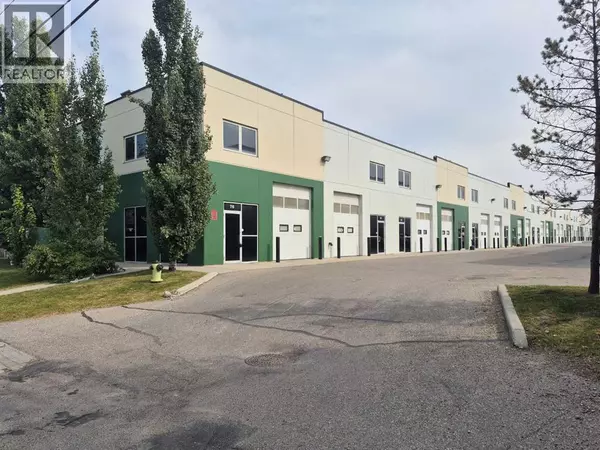 40, 4807 32 Street SE, Calgary, AB T2B2X3