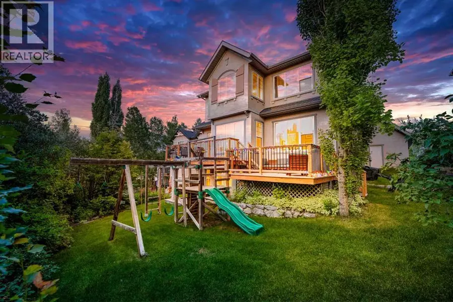 10 Tusslewood Heights NW, Calgary, AB T3L2M6