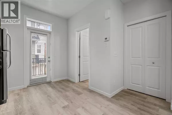 Calgary, AB T2Z1B8,39 New Brighton Point SE