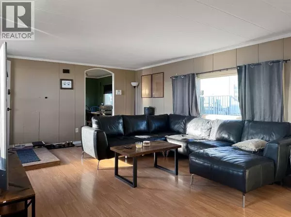 Grande Cache, AB T0E0Y0,69 Shand Trailer COURT