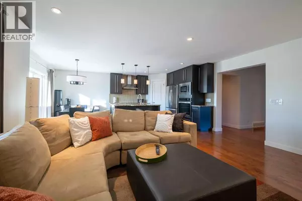 Calgary, AB t2x3w4,82 Chapalina Close SE