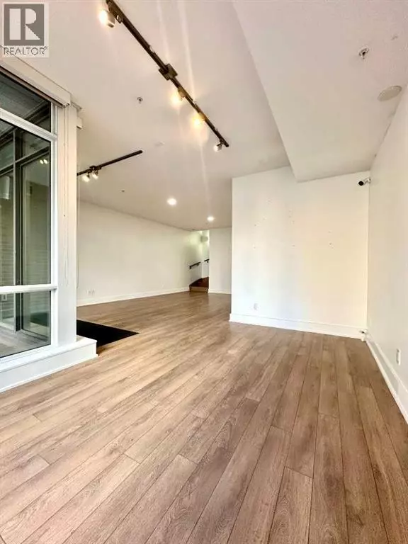 Calgary, AB T2G1C3,607 Confluence Way SE