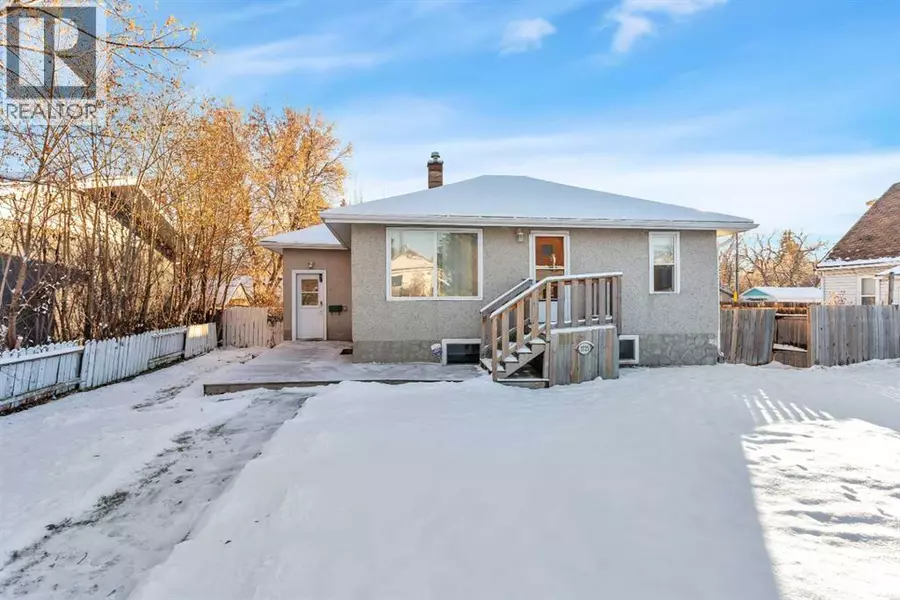 3725 45 Street, Red Deer, AB T4N1J3