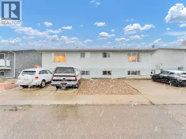 933 & 935 1 Street SW, Medicine Hat, AB T1A3Z5