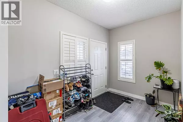 Chestermere, AB T1X1R8,183 West Creek Landing