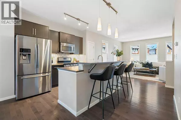 420 Ascot Circle SW, Calgary, AB T3H0X3