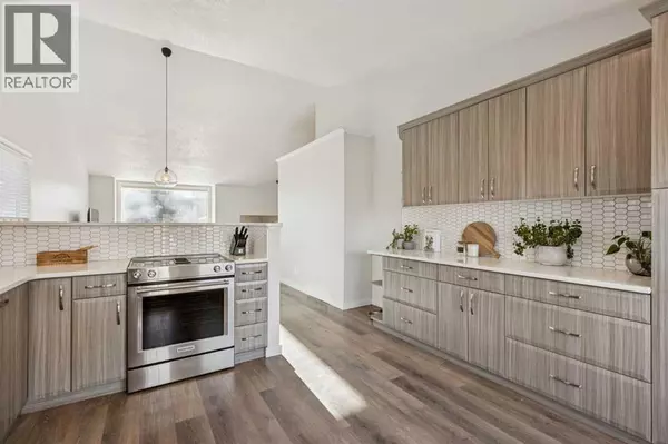 Cochrane, AB T4C1K1,36 Riverview Drive