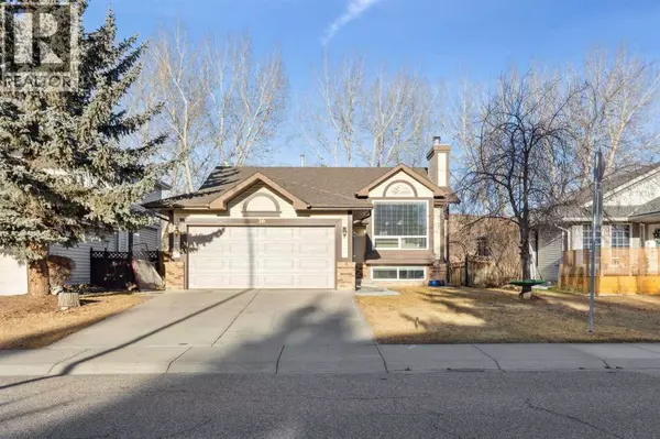 36 Riverview Drive, Cochrane, AB T4C1K1