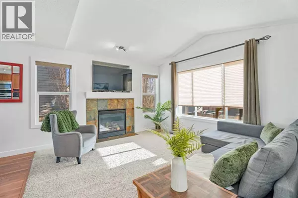 Okotoks, AB T1S2M5,303 Drake Landing Close