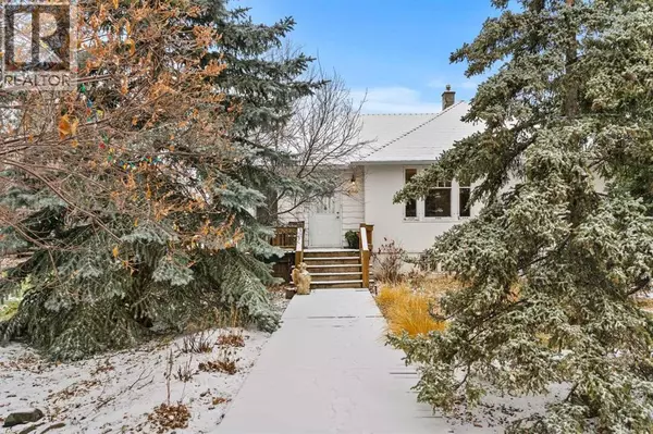 Diamond Valley, AB T0L2A0,656 Royalite Way SE