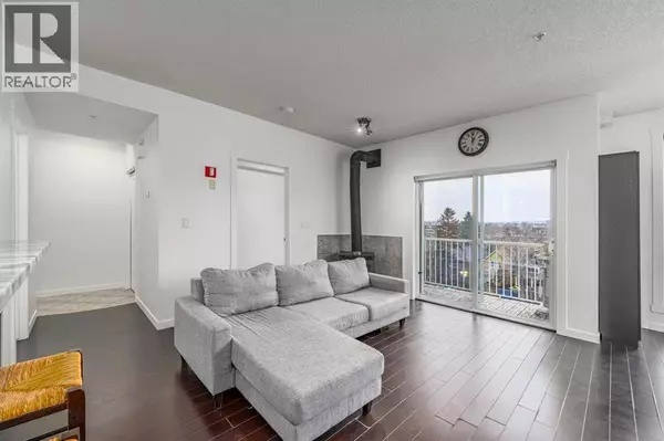 Calgary, AB T2T0C8,311, 1540 17 Avenue SW
