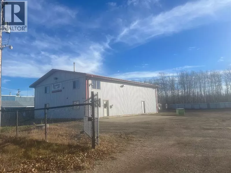5719 50 AVE, Whitecourt, AB T7S1E7