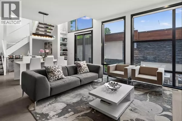 Calgary, AB T2N1Z2,3, 408 13 Street NW