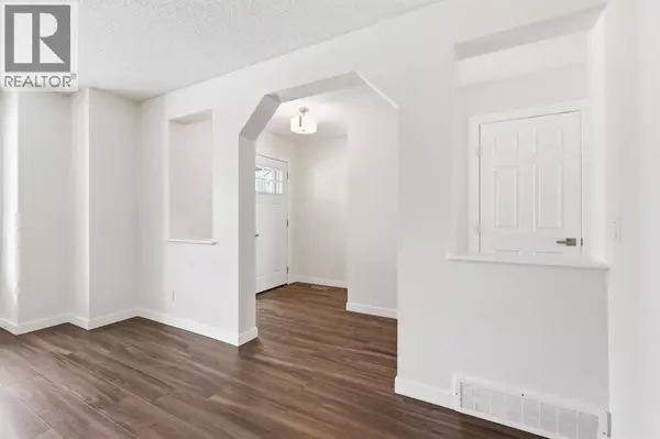 Calgary, AB T2Y4G9,82 Bridleridge Way SW