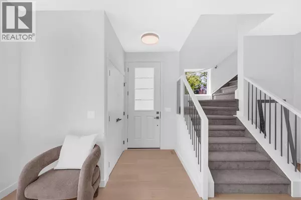 Calgary, AB T2M3T6,2504 18 Street NW