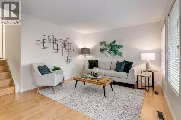 Calgary, AB T3B5B3,116 Point Drive NW