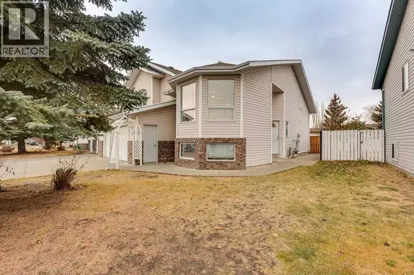 Red Deer, AB T4R2P2,14 Lawrence Crescent