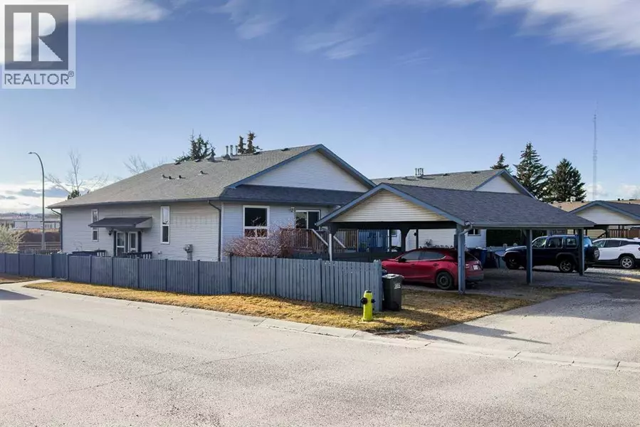 2, 532 First Street E, Cochrane, AB T4C1C5