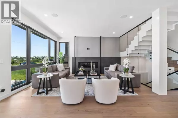 120 13 Street NE, Calgary, AB T2E4S1