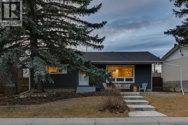 1324 Lake Sylvan Drive SE, Calgary, AB T2J3C8