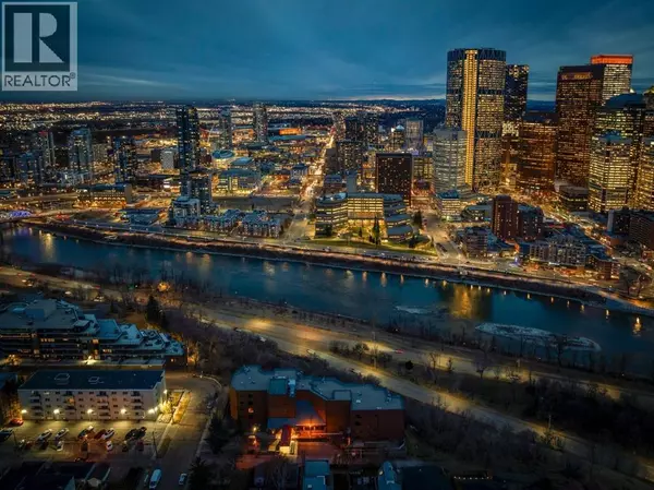 Calgary, AB T2E2W8,2D, 215 2 Street NE