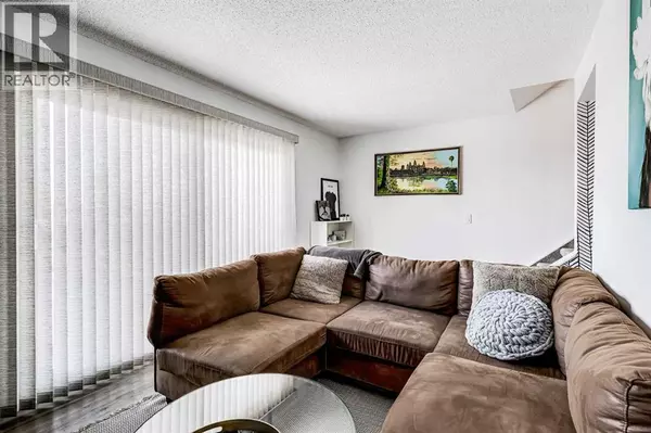 Calgary, AB T2K5S4,38, 1055 72 Avenue NW