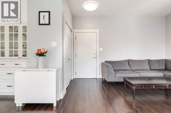 Calgary, AB T2T4A4,201, 3501 15 Street SW