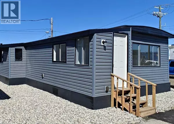 Calgary, AB T2B1M7,30, 2106 50 Street SE