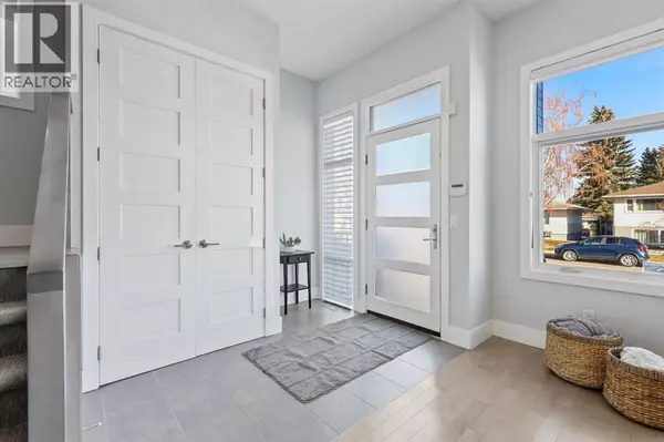 Calgary, AB T2M3W7,2419 22 Street NW