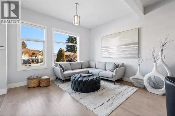 Calgary, AB T2M3W7,2419 22 Street NW