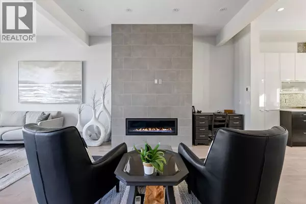 Calgary, AB T2M3W7,2419 22 Street NW