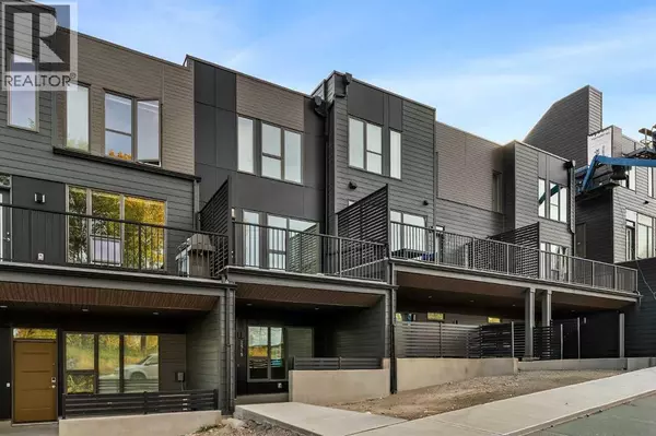 2515 Sovereign Crescent SW, Calgary, AB T3C3Y3