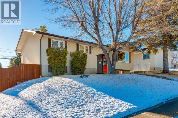 743 Sabrina Road SW, Calgary, AB T2W0P4