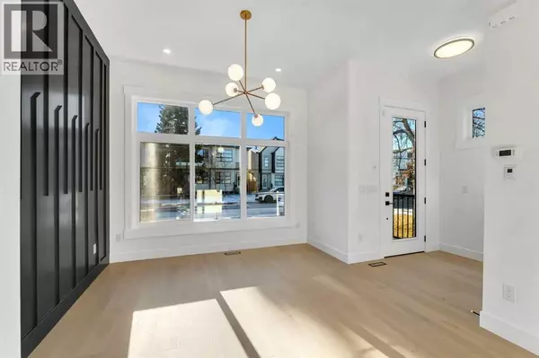 Calgary, AB T2E1T7,452 22 Avenue NE