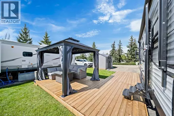 Rural Red Deer County, AB T0M1R0,2045, 25054 South Pine Lake Road