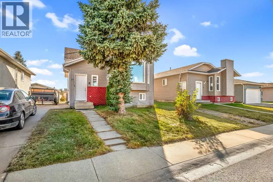 57 Martinview Crescent NE, Calgary, AB T3J2S5