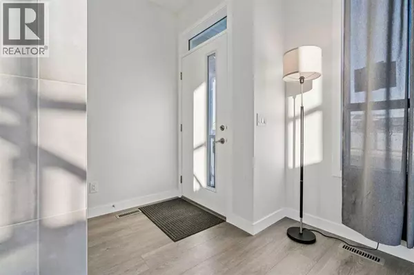 Calgary, AB T3S0C8,101 Lavender Manor SE