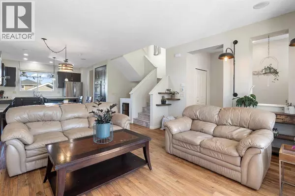 Cochrane, AB T4C0R9,75 River Heights Boulevard