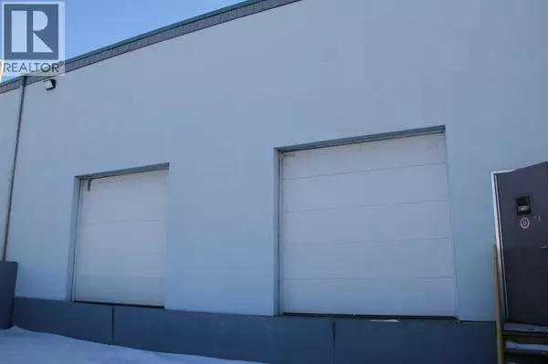 Calgary, AB T2E6L6,3, 1404 44 Avenue NE